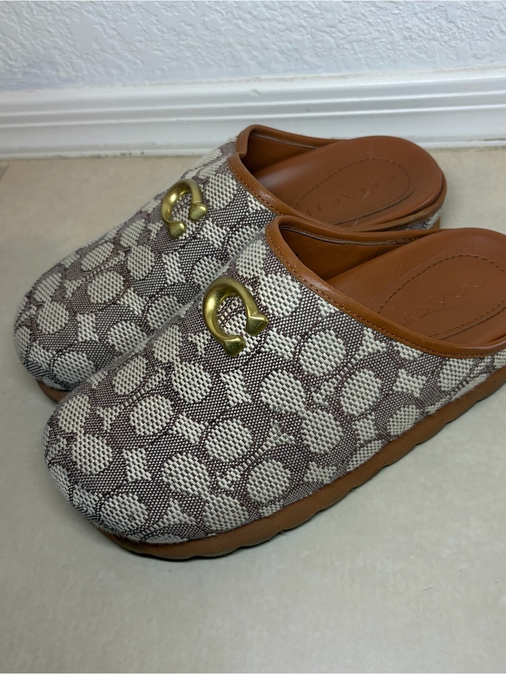 Coach Beige and Brown Signature Canvas Slip-On Mules with Gold Logo - Picture 2 of 2